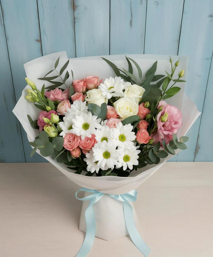 Букет цветов из: Розы, Лизиантусы и Хризантемы в Анучино