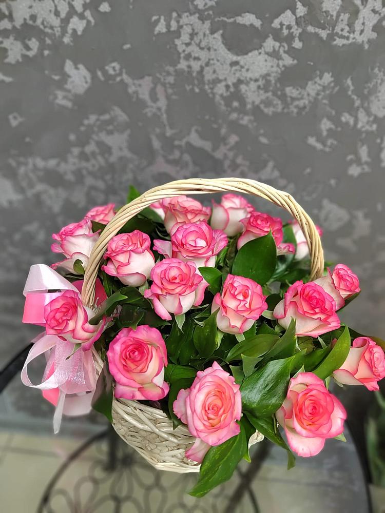 Цветочная композиция из Розы в корзине в Анучино