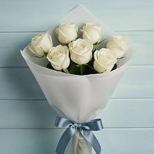 Букет 7 Белых роз Эдлесс Лав в Анучино