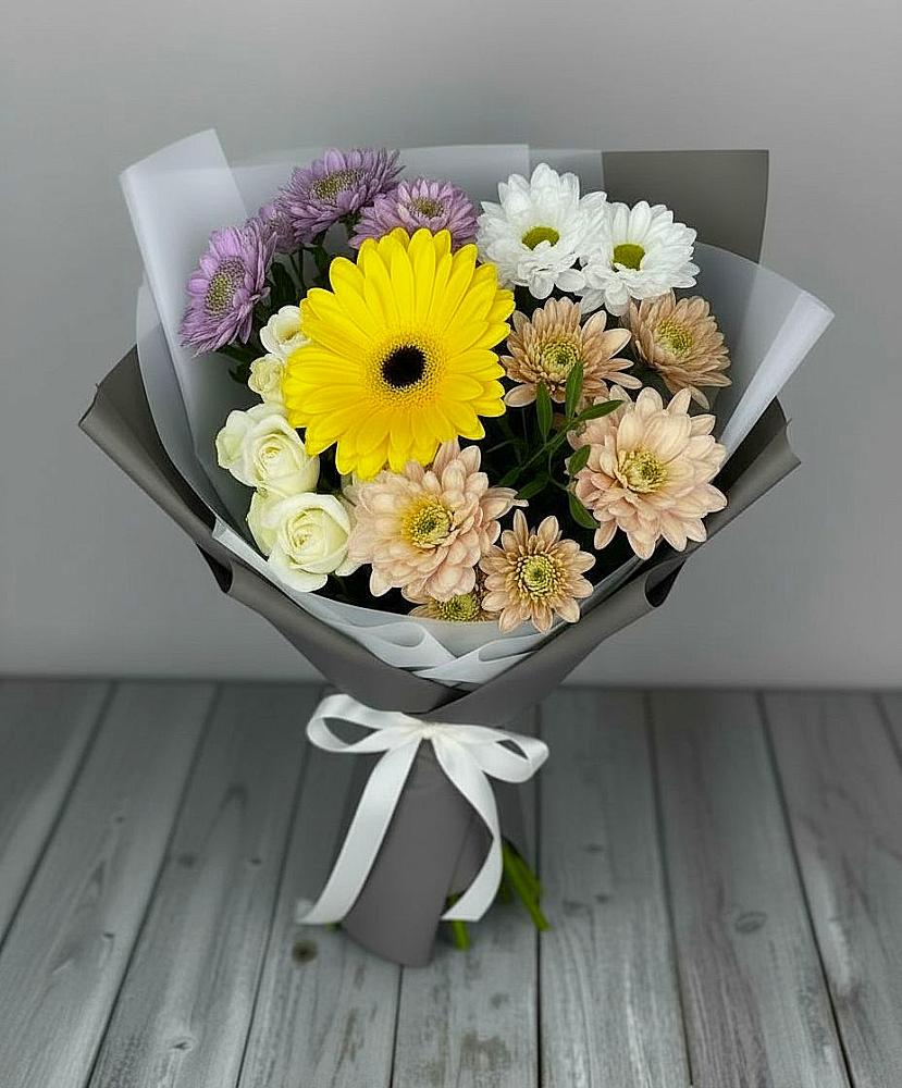 Букет цветов из: Розы, Герберы и Хризантемы в Анучино