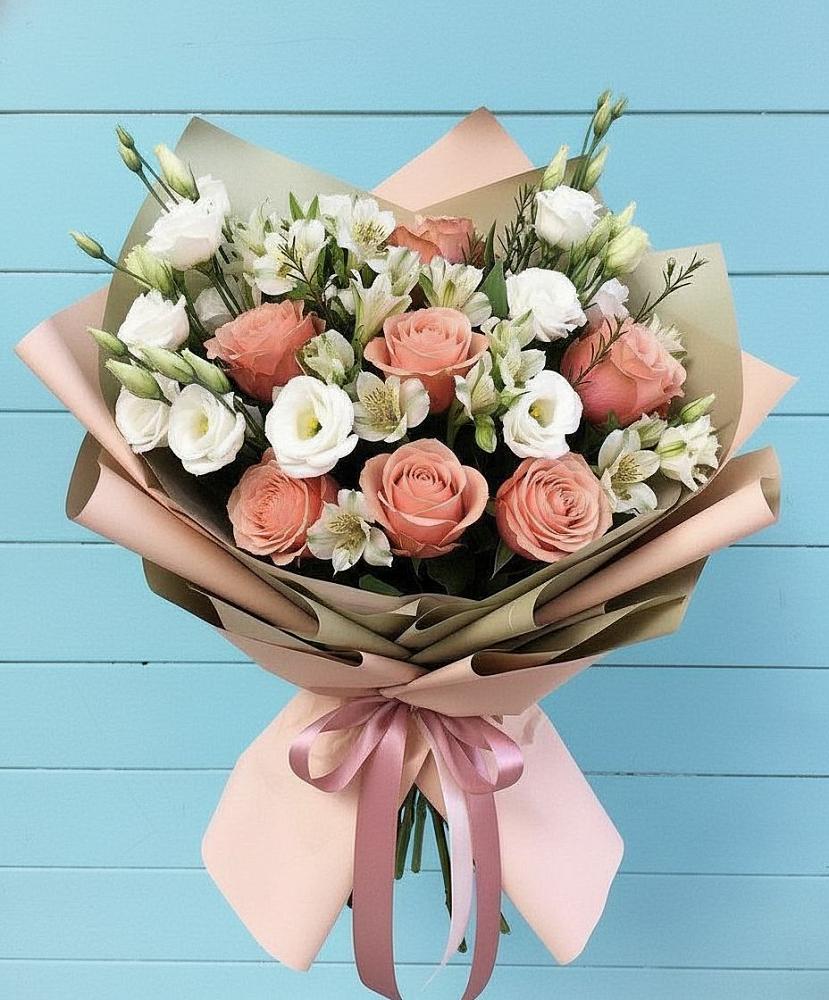 Букет цветов из: Розы, Альстромерии и Лизиантусы в Анучино