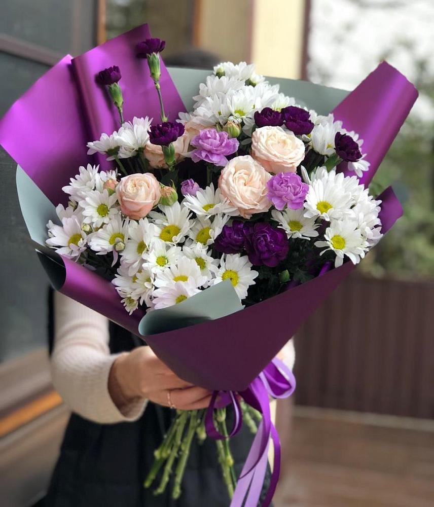 Букет цветов из: Хризантемы, Гвоздики и Розы в Анучино