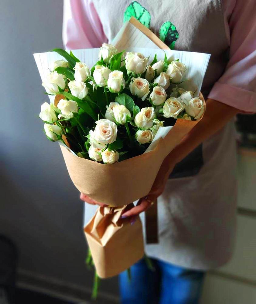 Букет цветов из: Розы в Анучино