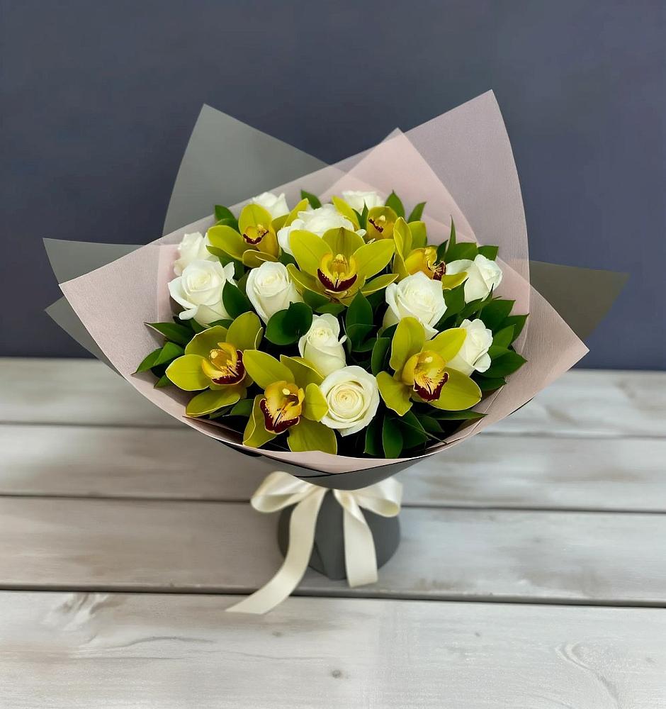 Букет цветов из: Орхидеи и Розы в Анучино