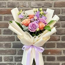 Букет цветов из:  Лизиантусы и Розы #REPLACE_PRED# Анучино