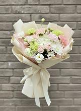 Букет цветов из:  Гвоздики, Розы, Лизиантусы и Хризантемы в Анучино