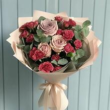 Букет цветов из:  Гвоздики и Розы в Анучино