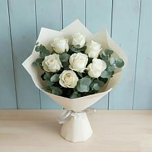 Букет Белые розы в Эвкалипте в Анучино