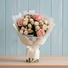 Букет цветов из:  Розы в Анучино