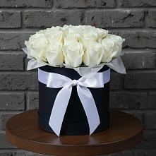 Цветочная композиция из Розы в шляпной коробке #REPLACE_PRED# Анучино